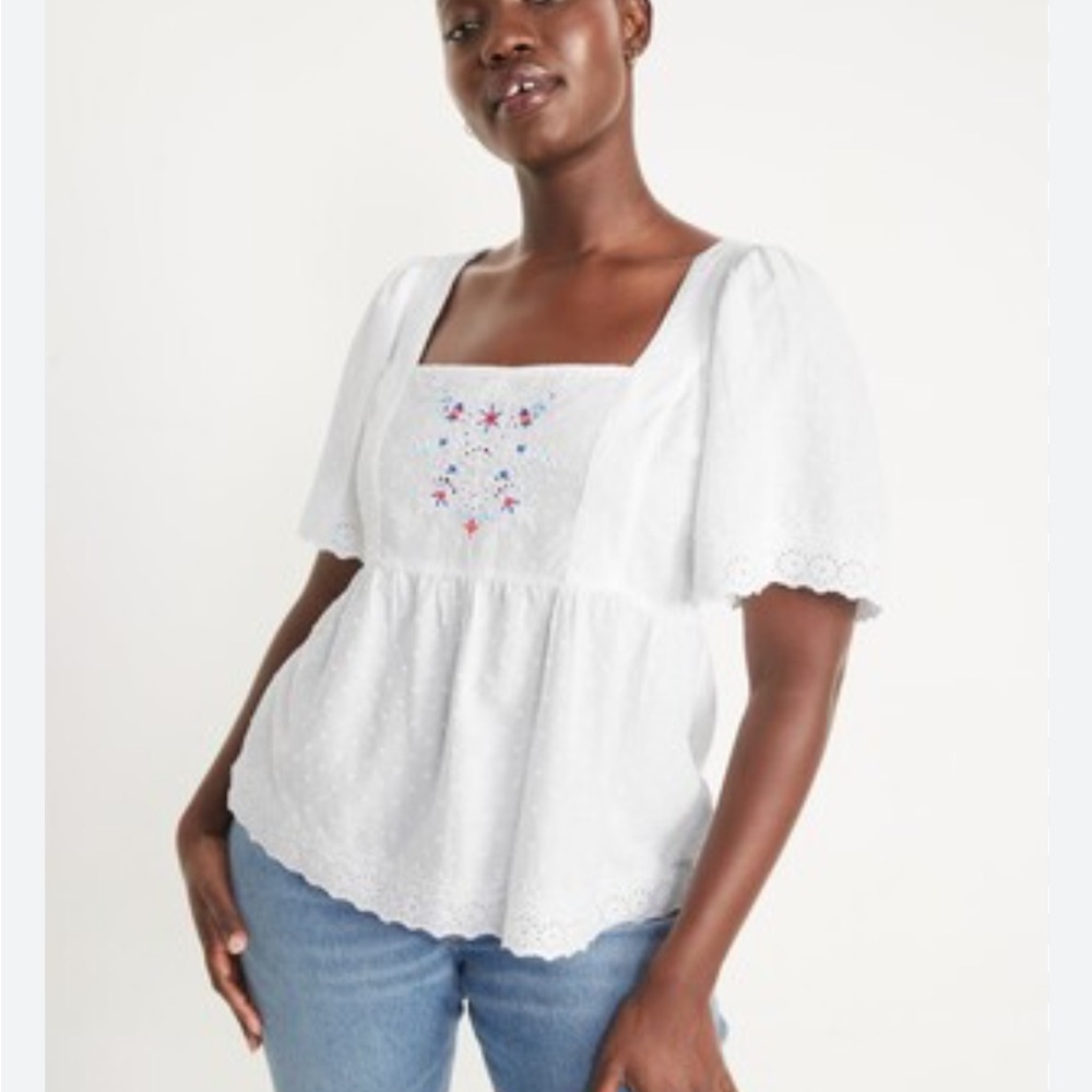 Old Navy textured Swiss Dot flutter sleeve tie back  embroidered blouse small - Picture 2 of 11